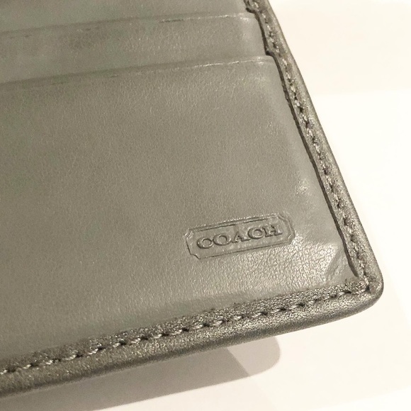 COACH Wallet - Picture 6 of 6